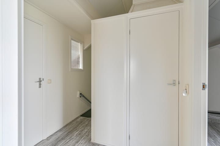 Foto 53 van Veenluydenstraat 38