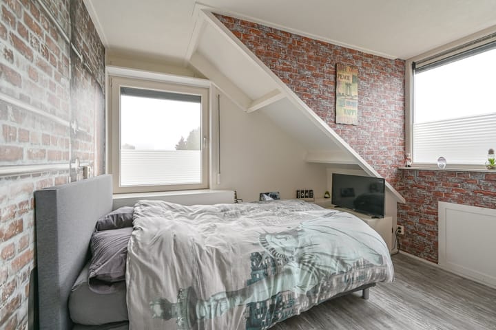 Foto 55 van Veenluydenstraat 38