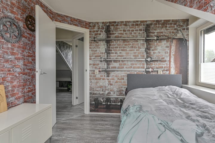 Foto 56 van Veenluydenstraat 38