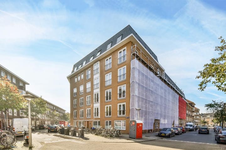 Photo 2 of Bernissestraat 10-A