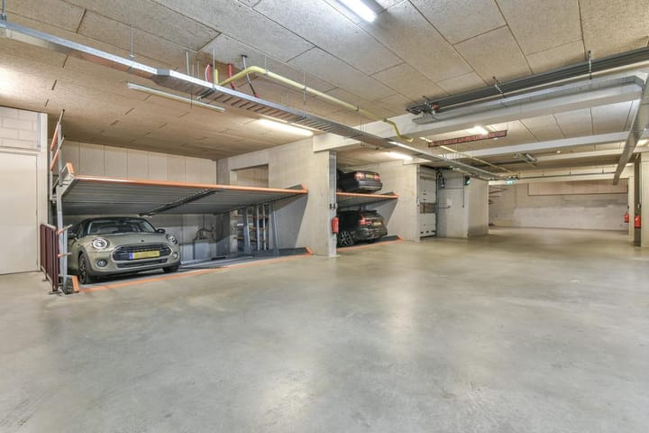 Photo 25 of Bernissestraat 10-A