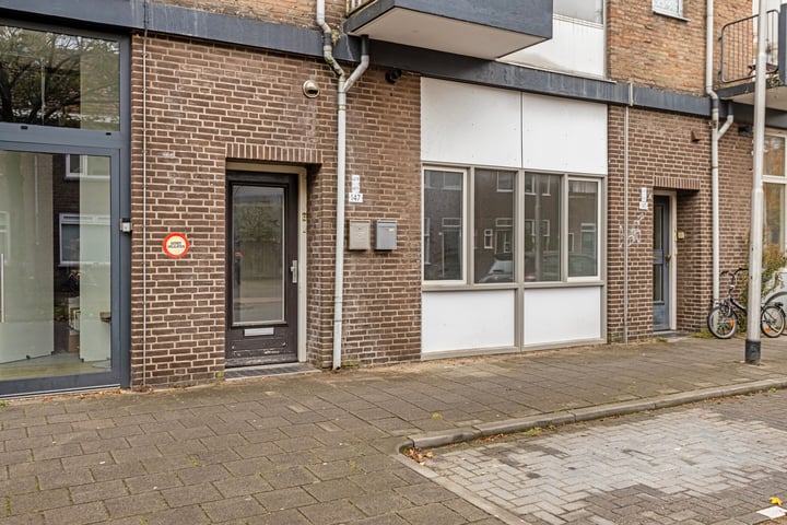 View photo 6 of Boomstraat 147