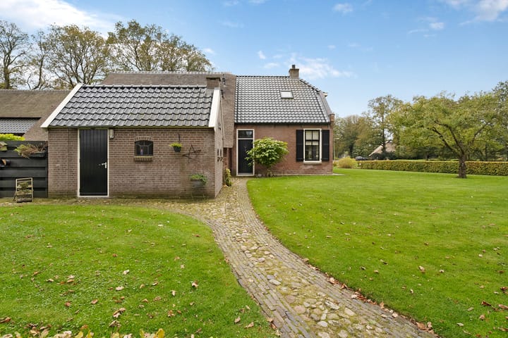 Foto 10 van Dwingelerweg 22