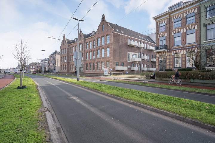 View photo 1 of Boulevard Heuvelink 48-10