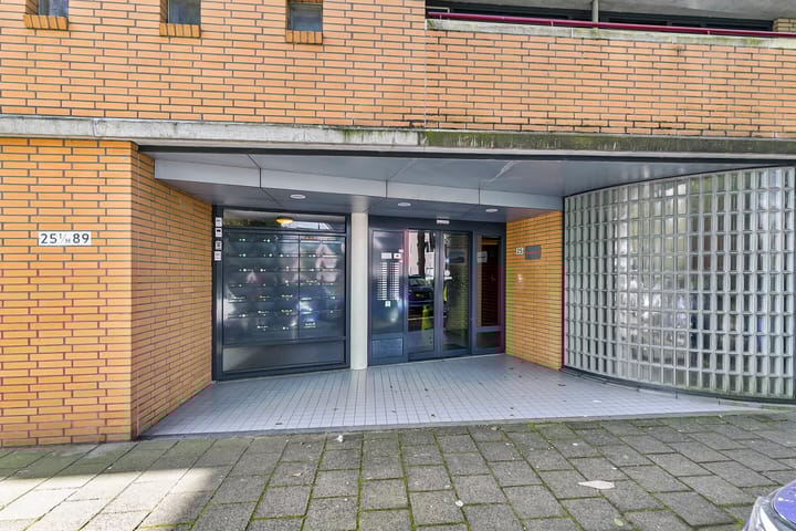 Foto 20 van Henriëtte Roland Holstlaan 45