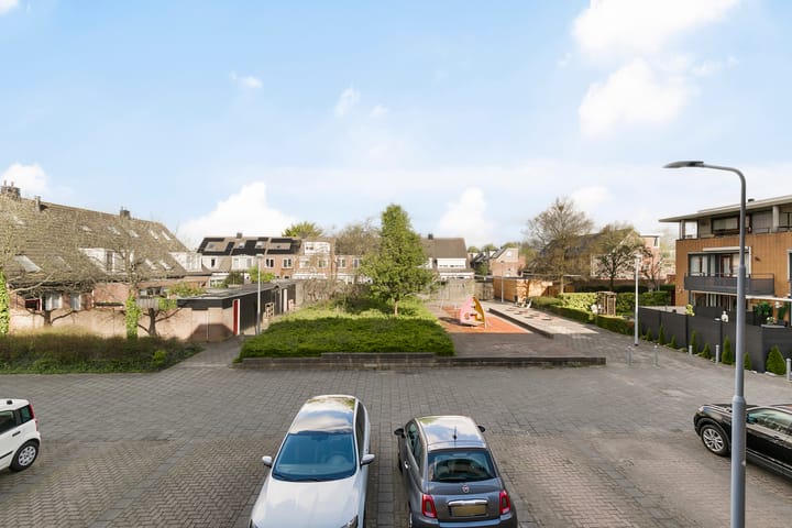 Foto 17 van Henriëtte Roland Holstlaan 45