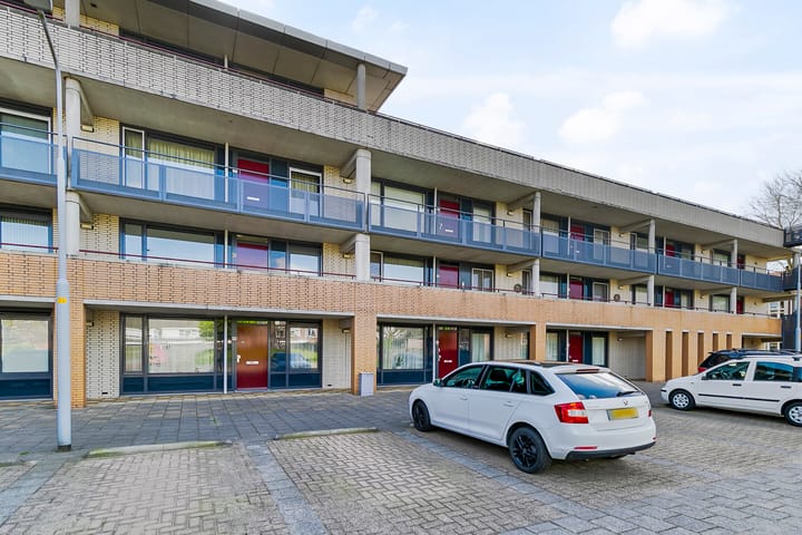 Foto 18 van Henriëtte Roland Holstlaan 45