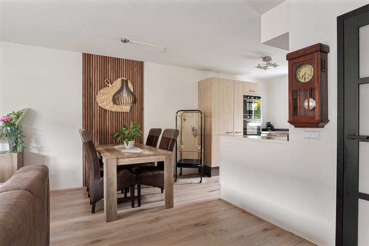 Foto 15 van Rosweide 14