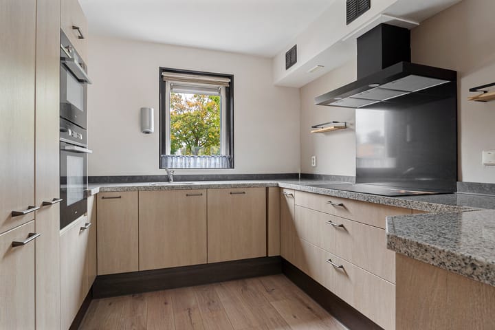 Foto 16 van Rosweide 14