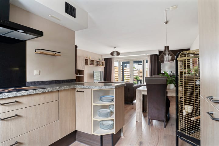 Foto 18 van Rosweide 14