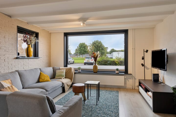 Photo 9 of Laurentiusstraat 26