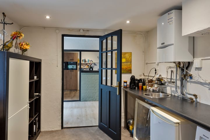 Photo 22 of Laurentiusstraat 26