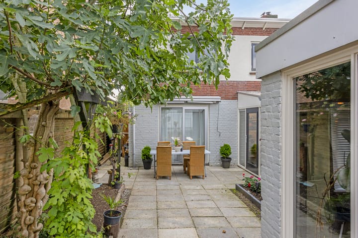 Photo 35 of Laurentiusstraat 26