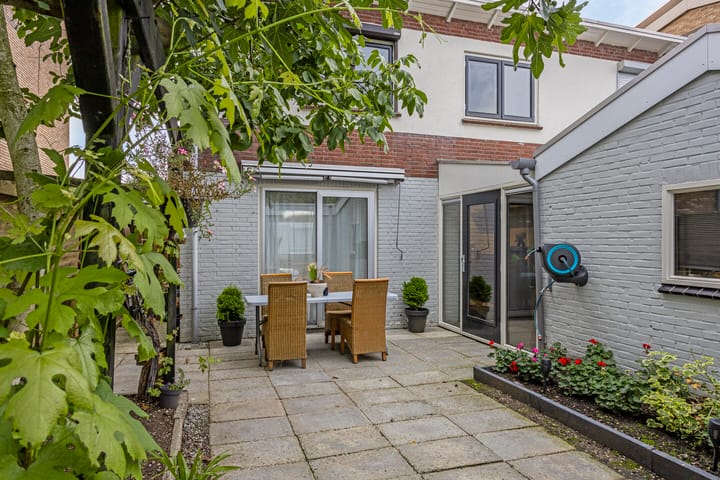 Photo 36 of Laurentiusstraat 26