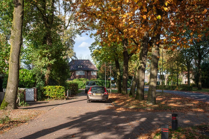 Bekijk foto 30 van Larenseweg 38