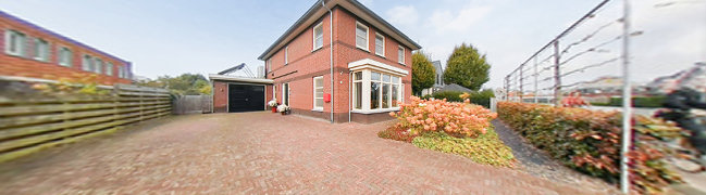 Bekijk 360° foto van Oprit en voortuin van Griftdijk 45