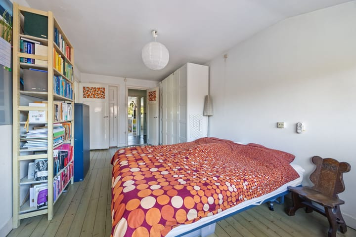 Foto 16 van Tuinluststraat 2