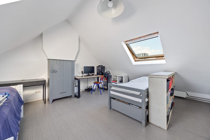 Foto 23 van Tuinluststraat 2