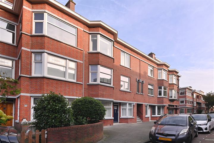 View photo 3 of Perenstraat 149