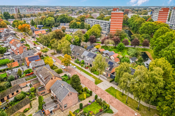 Bekijk foto 44 van Valleistraat 115