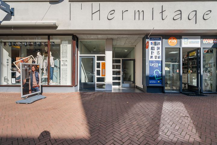 Bekijk foto 9 van Van Berlostraat 24