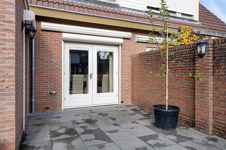 Bekijk foto 36 van Vuurdoornstraat 126