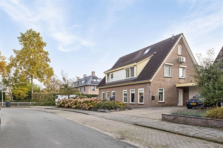 Bekijk foto 39 van Vuurdoornstraat 126