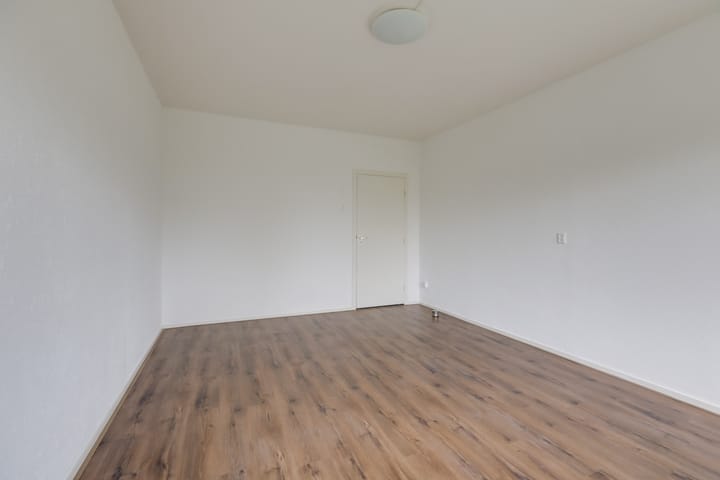 Foto 5 van Matenalaan 83