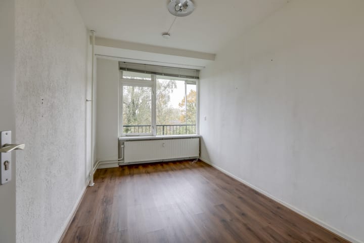 Foto 12 van Matenalaan 83