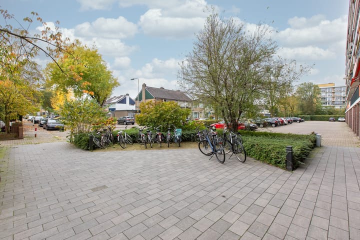 Foto 21 van Matenalaan 83