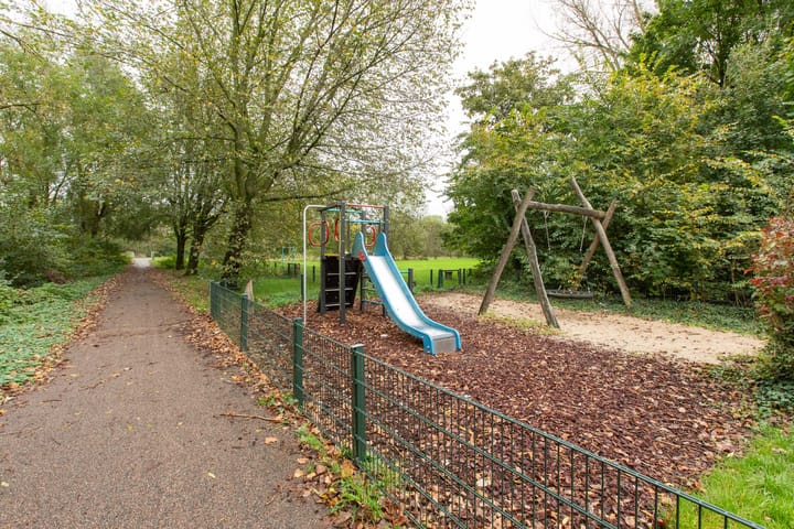 Foto 23 van Matenalaan 83