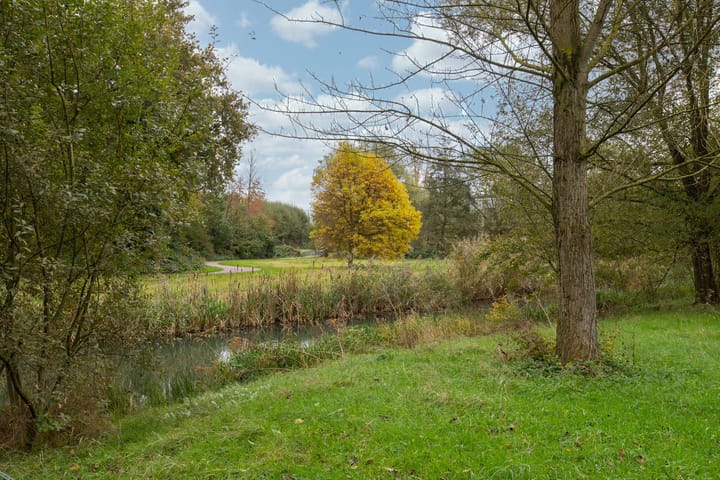 Foto 24 van Matenalaan 83