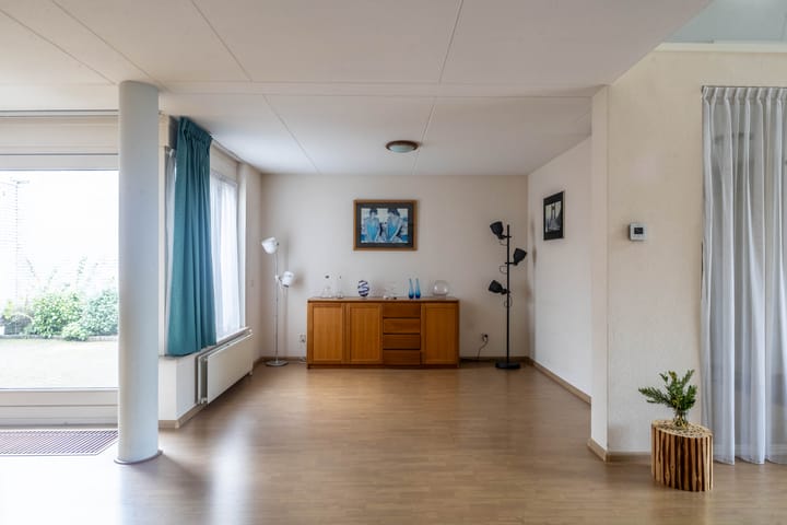 Foto 6 van Ringmus 64