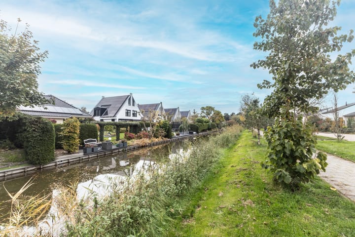 Foto 25 van Ringmus 64