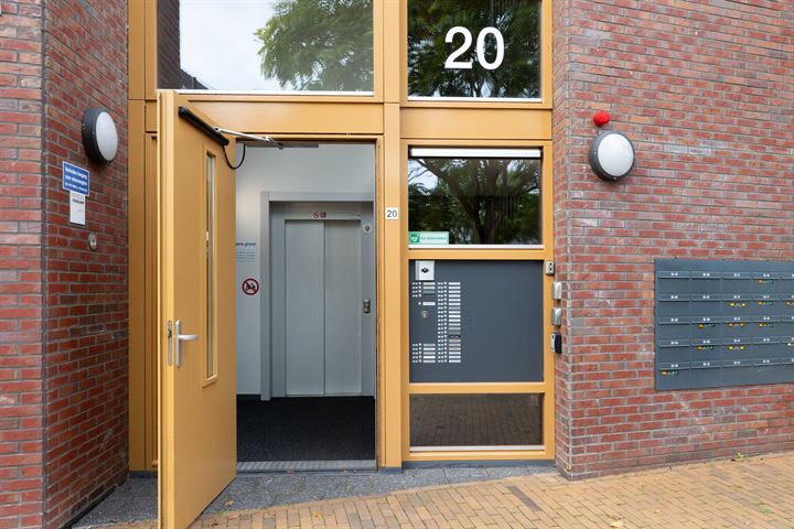 View photo 39 of Dr Huber Noodtstraat 20-21