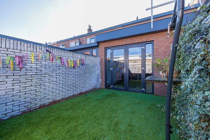 Foto 14 van Secretaris Varkevisserstraat 232