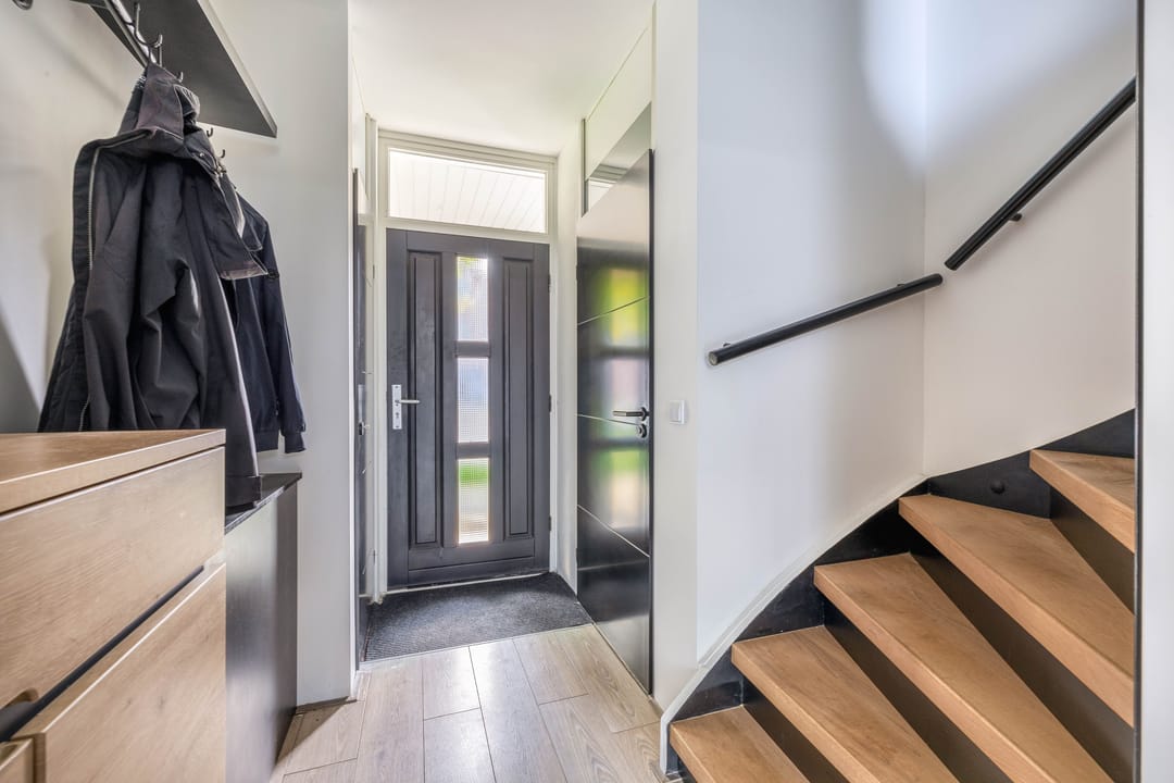 Foto 7 van Schrijnwerker 87