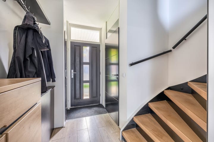 Foto 7 van Schrijnwerker 87