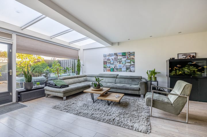 Foto 10 van Schrijnwerker 87