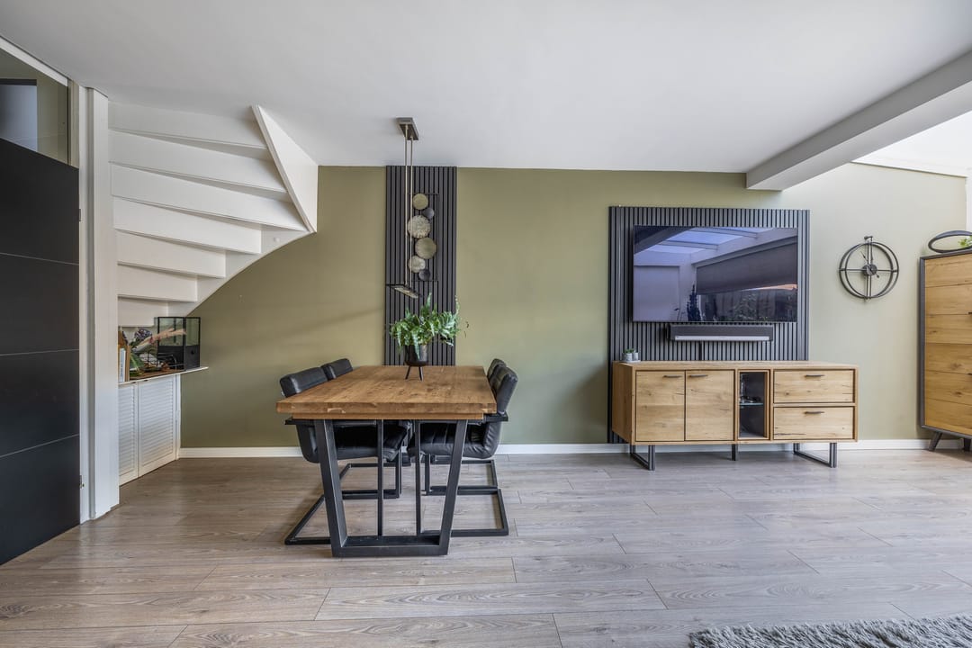 Foto 11 van Schrijnwerker 87