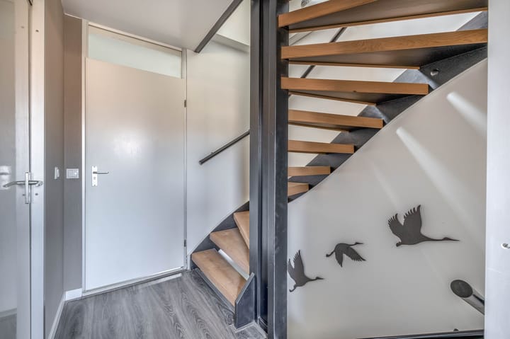 Foto 28 van Schrijnwerker 87