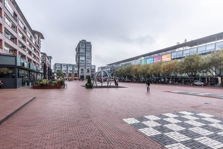 Foto 21 van Buitenplein 17