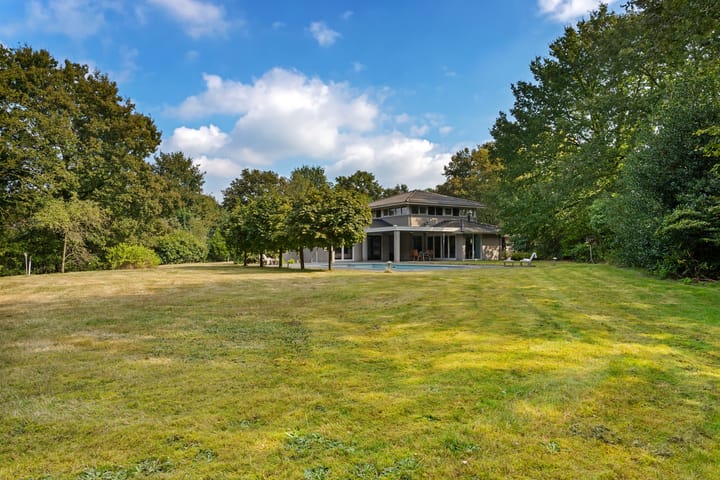 Photo 2 of Strijbosscheweg 24