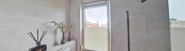 Bekijk 360° foto van Badkamer van Perikplein 77