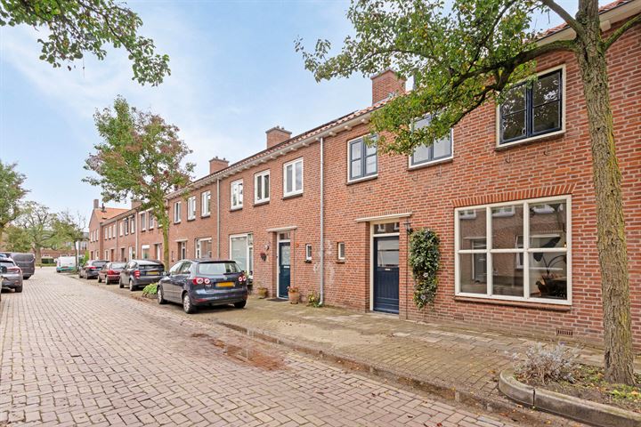 Bekijk foto 6 van Beatrixstraat 14