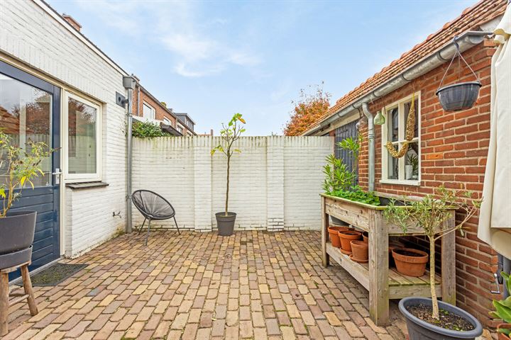 Bekijk foto 19 van Beatrixstraat 14