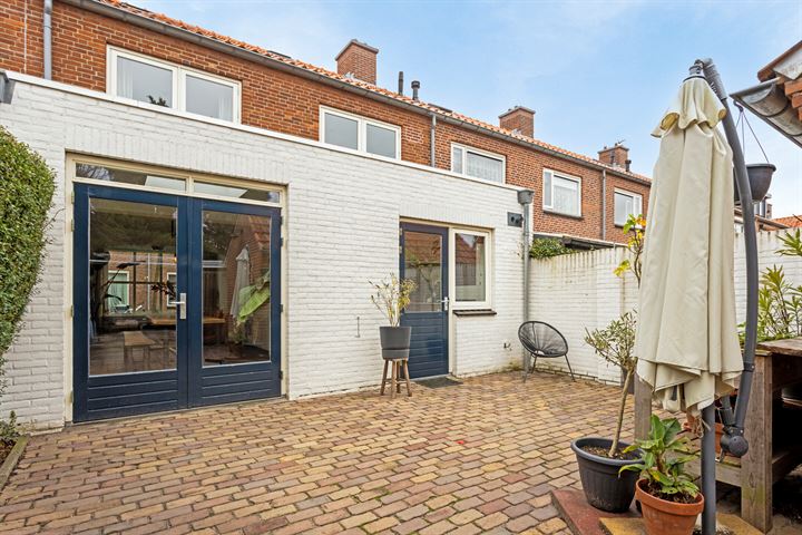 Bekijk foto 20 van Beatrixstraat 14