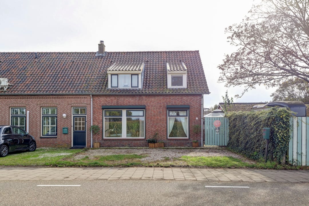 Photo 2 of Zeelandseweg 41