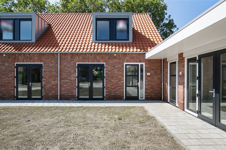 View photo 11 of Deltastraat 2-B