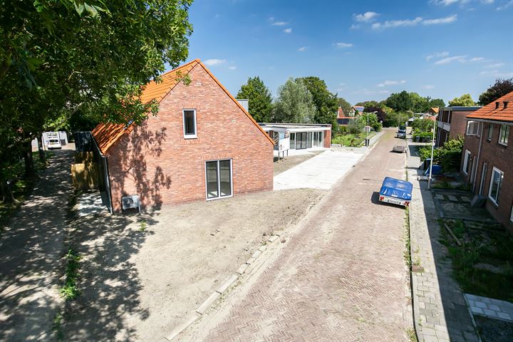 View photo 36 of Deltastraat 2-B